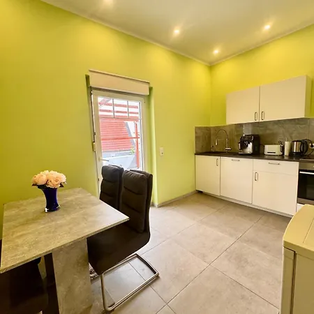 Privatunterkunft Rheinblick Family - 2 Double Beds *